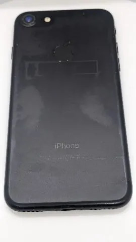 iPhone 7 32GBの画像（2）