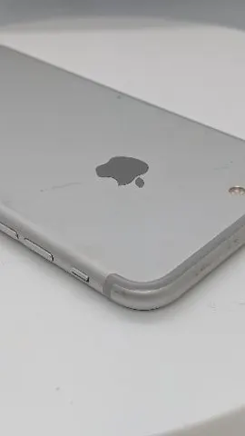 iPhone 7 32GBの画像（3）