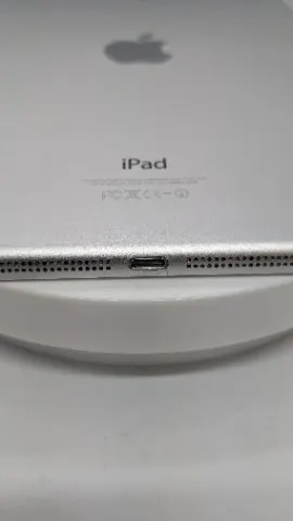 iPad Air1 Wi-Fi 16GBの画像（2）