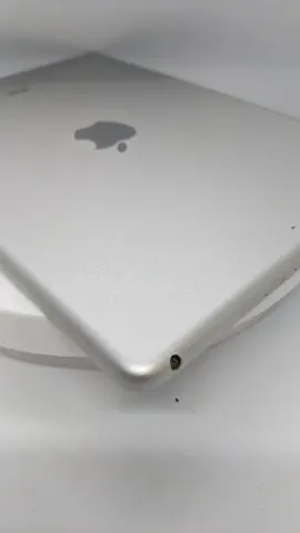 iPad Air1 Wi-Fi 16GBの画像（4）