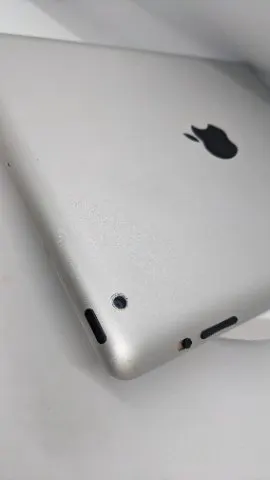 iPad 2 (Wi-Fi) 64GBの画像（2）