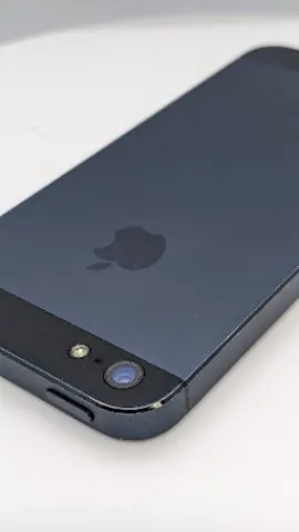 iPhone 5 32GBの画像（4）