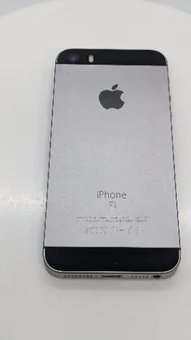 【ディスプレイ整備済】iPhone SE 64GBの画像（1）