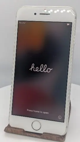 iPhone 7 32GBの画像（0）