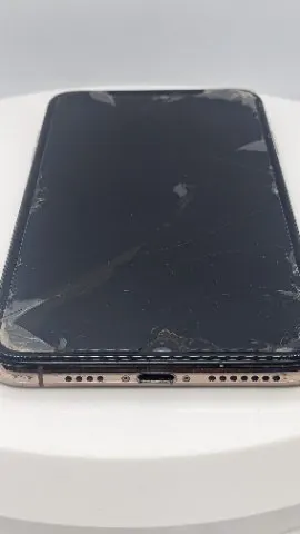 iPhone XS Max 512GBの画像（2）