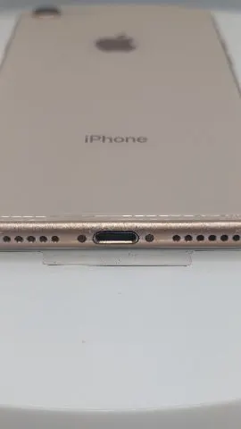 【整備済】iPhone 8 256GBの画像（2）