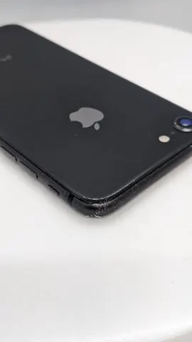 iPhone 8 64GBの画像（4）