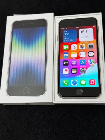 iPhone se 第3世代　64GB  Starlight  simフリー  判定△の画像（0）