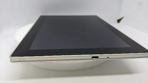 arrows Tab F-02Kの画像（3）