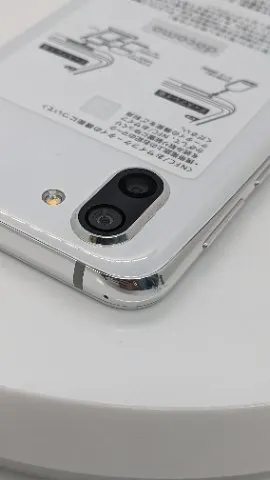 AQUOS R2　SH-03Kの画像（3）