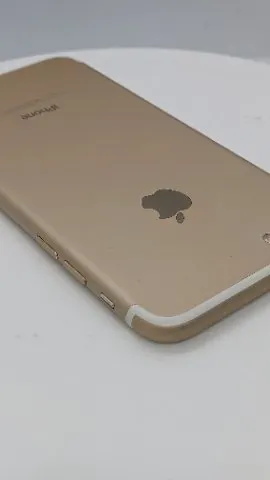 iPhone 7 32GBの画像（3）