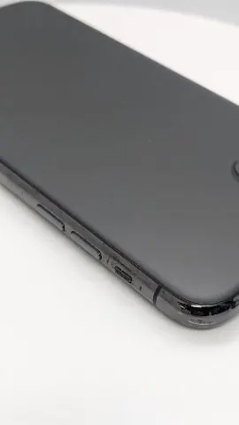 iPhone 11 Pro Max 256GBの画像（3）