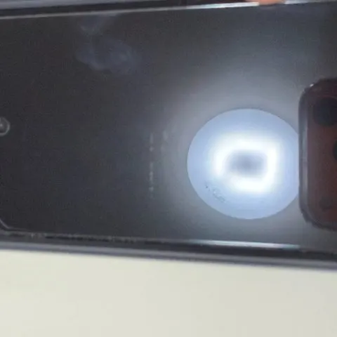 Samsung　Galaxy Z FOLD5 赤ロム　au版の画像（3）