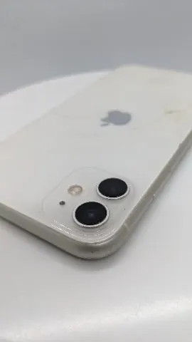 iPhone 11 64GBの画像（3）