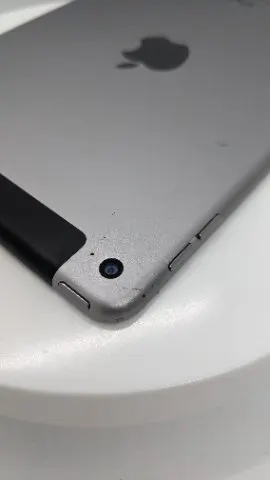 iPad mini 4 Wi-Fi + Cellula 128GBの画像（3）