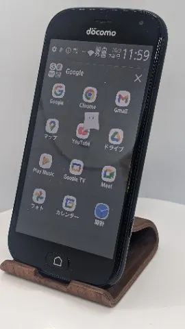 らくらくスマートフォン me（F-01L）の画像（0）