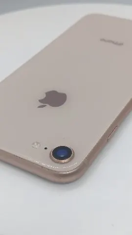 iPhone 8 64GBの画像（2）
