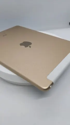 iPad Air2 ＋cellular 16GBの画像（3）