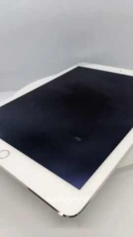 iPad Air2 ＋cellular 16GBの画像（0）