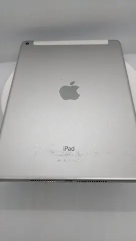 iPad Air2 ＋cellular 16GBの画像（1）