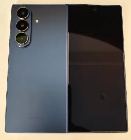 Image of Galaxy Z Fold 7 au版 SCG34 赤ロム (2)