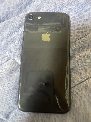 Image of 【赤ロム】iPhone 8 64GB (1)