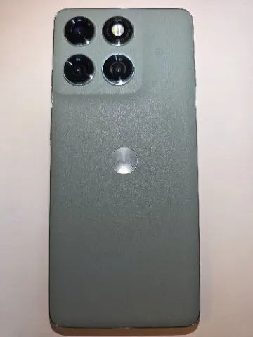 Motorola edge 60s pro グリーン美品の画像（0）