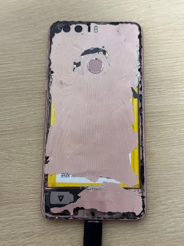 Honor8 ジャンク品の画像（1）