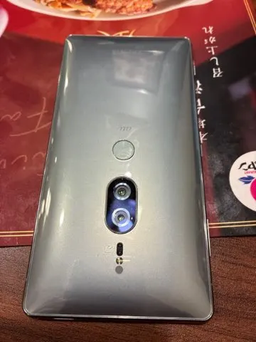 Sony Xperia Xz2 Premium SOV38 シルバー ジャンクの画像（1）