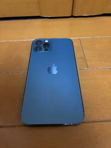 iPhone12pro 128GB ブルー　赤ロムの画像（4）