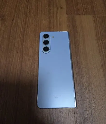 Image of Galaxy z fold 5 (1)