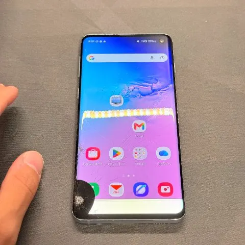 ジャンク Samsung Galaxy S10 au版 SCV41 部品取りの画像（1）