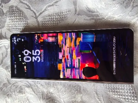 galaxy fold5 au 赤ロムの画像(1)