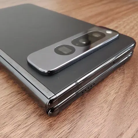 Google Pixel Foldの画像(2)