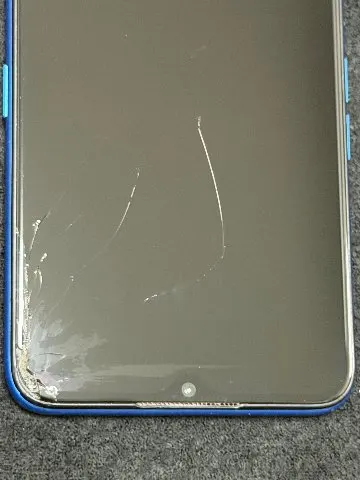 Image of OPPO A5 2020 ブルー simフリー ジャンク (3)