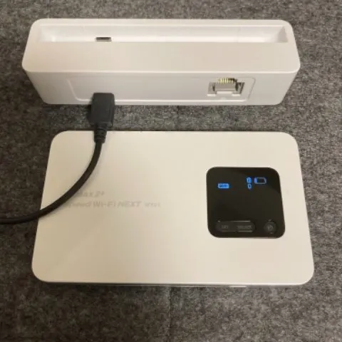 WiMAX 2+ ルーター WX01 クレードル付きの画像（1）