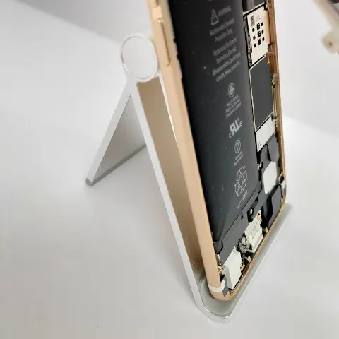 iPhone6 128GB バッテリー膨張の画像（0）