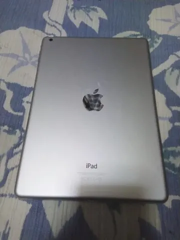 iPad air 1 Wi-Fiモデルの画像（1）
