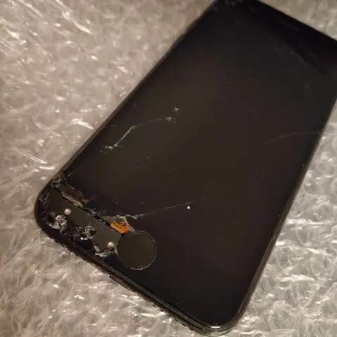 バキ男投入！iPhone7 128GBの画像（2）
