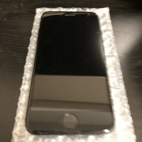 iPhone7 128GB docomo 電源付かずの画像（0）