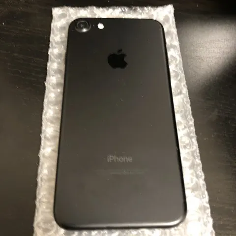 iPhone7 128GB docomo 電源付かずの画像（1）