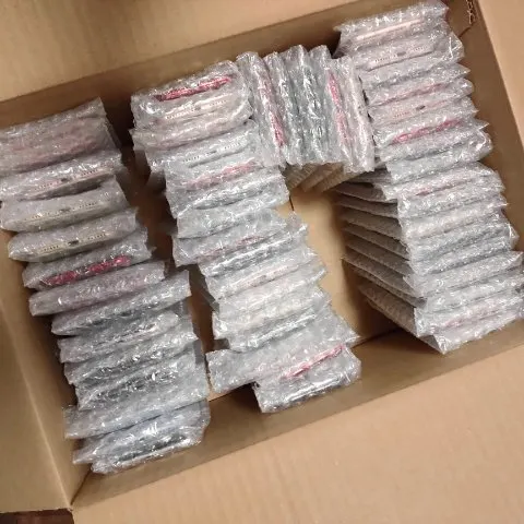 ジャンクiPhoneまとめ売り！52台の画像（2）