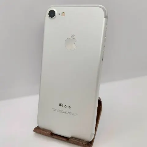 iPhone 7 128GB ホワイトスポットありの画像（4）
