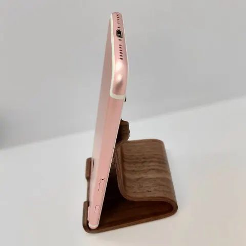iPhone 7 128GB 画面割れの画像（3）