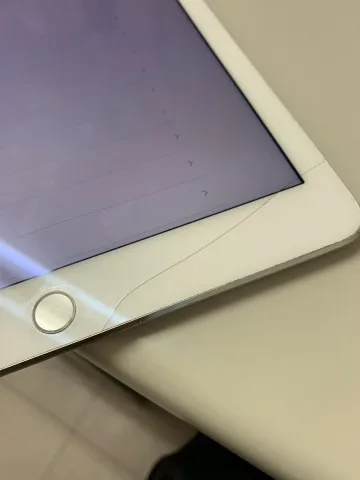 iPad Air2 Model A1567の画像（3）