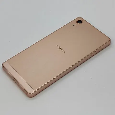 Xperia X Performance 502SOの画像（1）