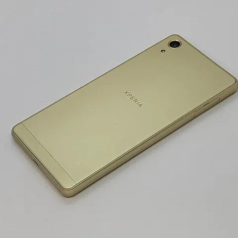 Xperia X Performance 502SOの画像（1）