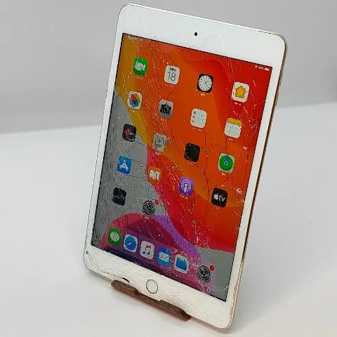 iPad mini 4 128GB   割れの画像（0）