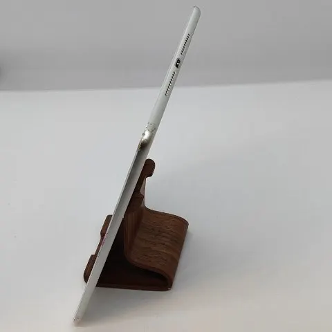 iPad mini 4 16GB docomoの画像（3）