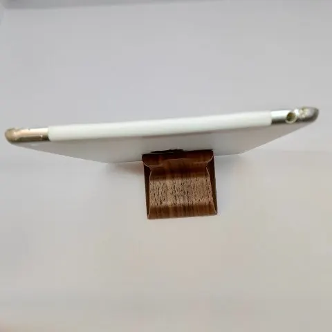 iPad mini 4 16GB docomoの画像（4）